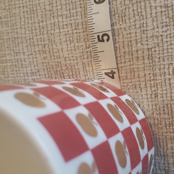 2 Coffee Mugs with 2 Keyfobs - Picture 7 of 14